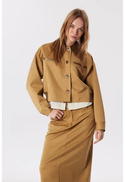 Jacheta crop cu guler ascutit - Maro camel