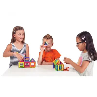 Set de construcție cu 30 de piese magnetice