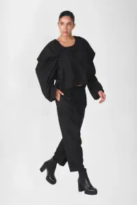 Pantaloni negri petrecuti cu funda intr-o parte