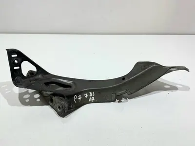 Suport aripa dreapta fata 4G0805816 Audi A6 (2010-2018) [4G2, C7]