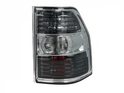 Stop tripla lampa spate dreapta (Semnalizator alb, culoare sticla alb) MITSUBISHI PAJERO OFF-ROAD 5 usi dupa 2007