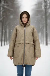 Jacheta crem 2 matlasata cu gluga si brosa