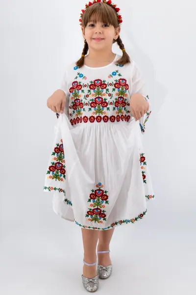 Rochie traditionala fetite Fiorela