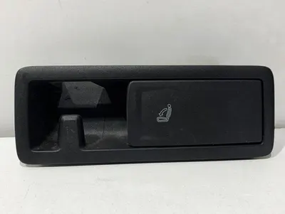 Buton reglaj scaun 5G0885671B Volkswagen Golf 7 (2012-2017)