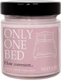 Lumânare parfumată Next Lit Burning Tropes - Only One Bed, 180 g