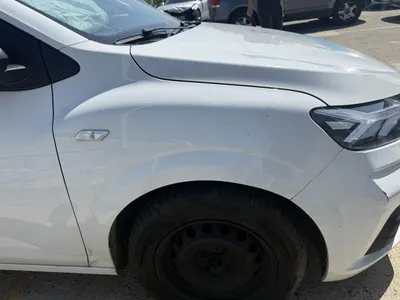 Aripa fata dreapta culoare alba Dacia Sandero 3 (2020-2022)