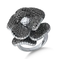 Inel din aur alb cu diamante negre de 4.83ct si diamante transparente de 2.04ct