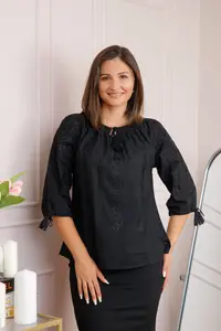 Bluza tip ie neagra cu motiv geometric negru Gratiela 06
