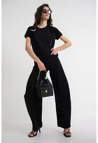 Tricou cu brosa cu logo Suzan - Negru
