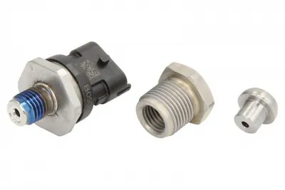 Senzor presiune combustibil rampa BMW Seria 3 (E46), 5 (E39), 7 (E38), X5 (E53); LAND ROVER FREELANDER 2.0D-3.9D intre 1998-2006