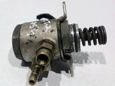 Pompa inalta presiune 03C127026E Volkswagen Caddy 3 facelift (2010-2015) 1.2 tsi CBZB