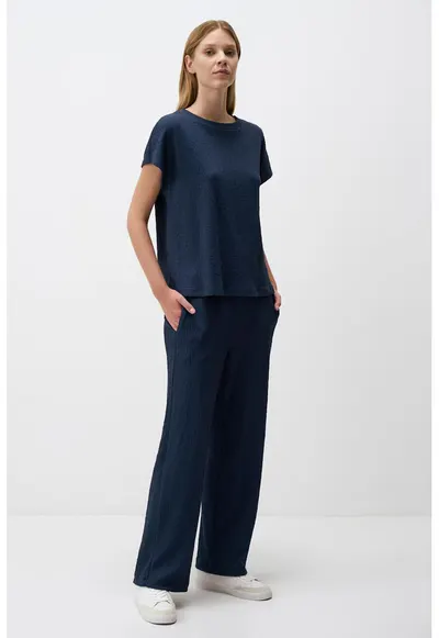 Pantaloni cu croiala ampla si model texturat - Bleumarin