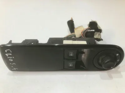 Butoane comanda geamuri electrice stanga fata 809612367r Renault Clio 4 (2012-2016)