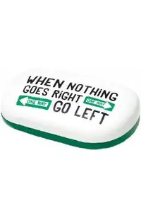 Cutie mica pentru secrete. When nothing goes right go left