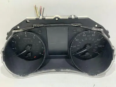 Ceasuri bord anglia Nissan Qashqai 2 (2013-2016) [J11] 1.2 dig-t HRA2DDT
