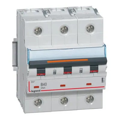 Disjunctor DX³-3P-400V~-40A-25kA-curba B - 4,5M