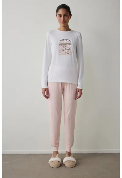 Pijama cu maneci lungi si model - Alb/Negru/Roz pal