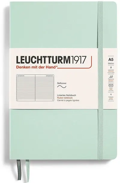 Notebook-ul Leuchtturm1917 Natural Colors - A5, verde deschis, liniat, coperte moi