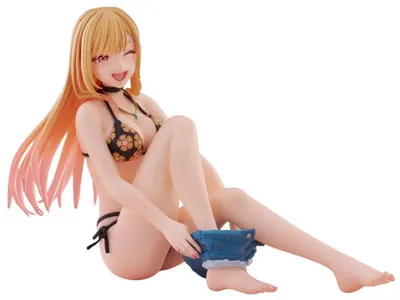 Statuetă Taito Animation: My Dress-Up Darling - Marin Kitagawa (Measured Swimsuit), 13 cm