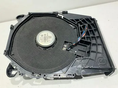 Subwoofer auto dreapta fata 9204786 BMW Seria 1 (2004-2011) [E81, E87]