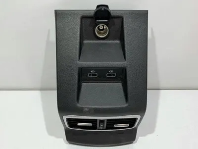 Grila ventilatie spate cu priza usb / aux 969302069R Renault Megane 4 facelift (2020-2024)