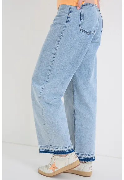Blugi relaxed fit cu talie medie - Albastru pal