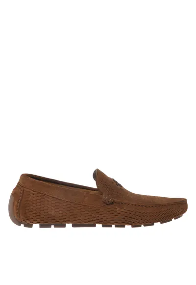 Pantofi loafer de piele intoarsa cu perforatii si logo - Maro