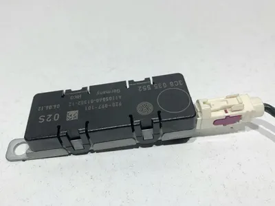 Amplificator antena 3C8035552 Volkswagen Passat CC (2008-2012)