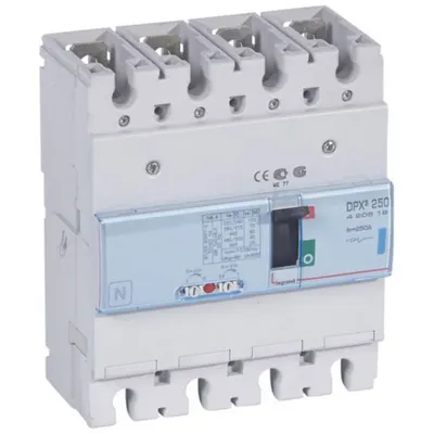 Disjunctor compact in carcasa turnata – Varianta fixa - DPX³ 250 - Icu 70 kA - 400 V~ - 4P - 250 A