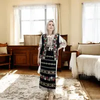 Costum Popular cu broderie traditionala Marioara