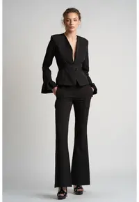 Costum elegant din doua piese cu sacou petrecut si pantaloni evazati