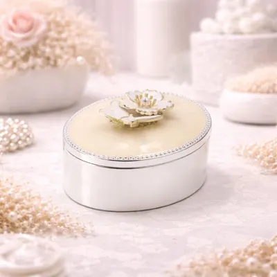 Cutie Bijuterii Ovală 9x7 cm cu Floare și Strasuri AZAY – Casetă Bijuterii Elegantă, Cutie Inel, Cadou Femei Premium cu Ambalaj