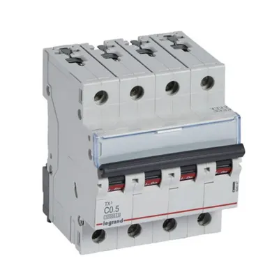 Disjunctor TX3 4P C0,5 10 kA