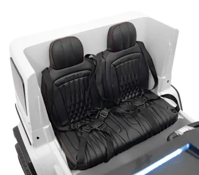 Masinuta electrica pentru copii Mercedes G63 XXL White, design realist, 4 motoare x55W, cu bluetooth, port USB, MP3, lumini LED fataspate, centuri de siguranta, cauciucuri EVA, dimensiune 158 x 93 x 81 cm