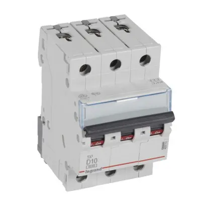 Disjunctor TX3 3P D10 6kA