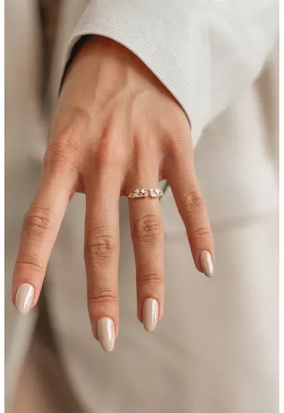 Inel placat cu aur de 14K decorat cu piatra lunii si zirconia - Auriu/Argintiu