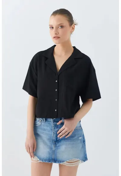 Camasa dama - camasa scurta cu nasturi si buzunar - negru - textil