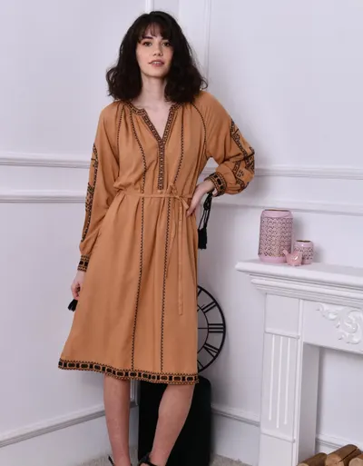 Rochie Traditionala Lunga cu broderie crem Matilda 3