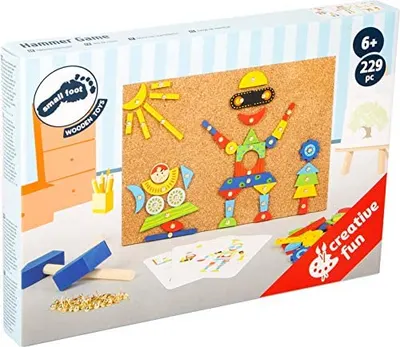 Mozaic din lemn cu ciocan Small Foot - Roboți, 229 piese