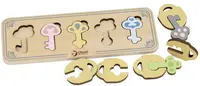 Joc din lemn pentru copii Classic World - Cheile colorate ale castelului