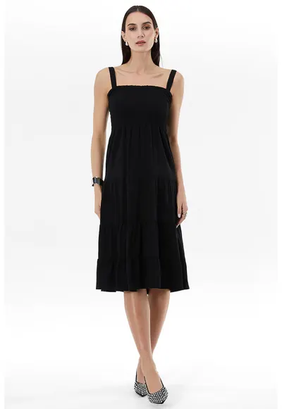 Rochie evazata cu model uni - Negru