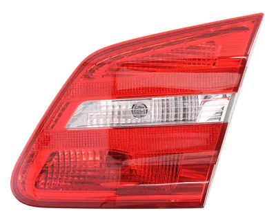 Stop lampa spate Dreapta (partea interioara) potrivit MERCEDES B SPORTS TOURER (W246, W242) 2011-2018