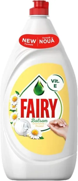 Detergent pentru vase Fairy - Sensitive, Chamomile + Vit E, 1.35 l