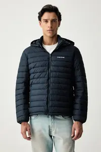 Guess Jeans geacă de tranziție pentru bărbați