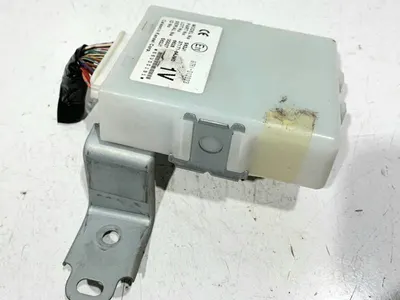 Modul inchidere centralizata 37171-64JM0 Suzuki Grand Vitara 2 (2005->) 1.9 DDIS F9Q euro 4