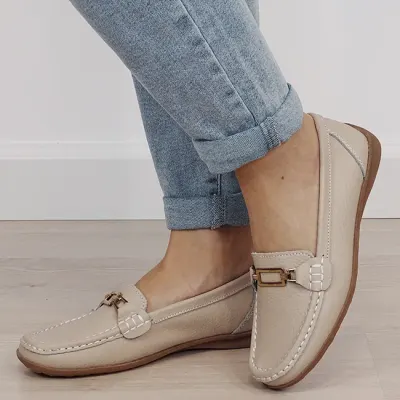Mocasini bej de tip loafers din piele naturala 0511 01