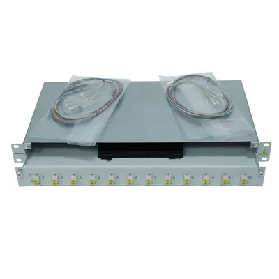Splicebox, 8 fibre,LC,50/125µm OM2, culisant,19,1UV