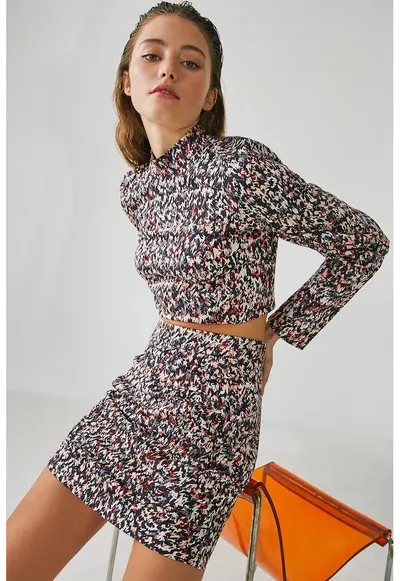 Fusta mini cu model abstract - Negru/Bej/Rosu vermillion