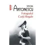Fotograful Curtii Regale