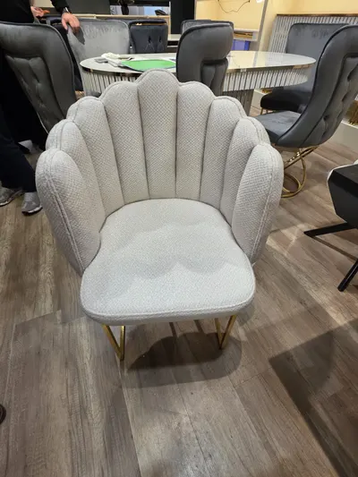 Scaun premium „Shell Gold Velvet” personalizabil pe culori